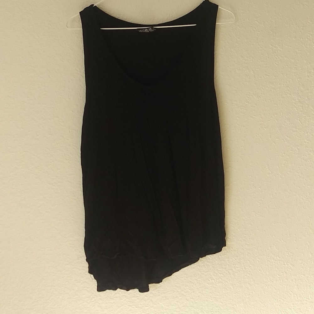 Black thin tank top